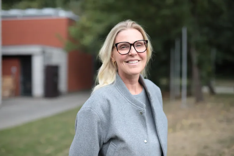 Julie van der Zee